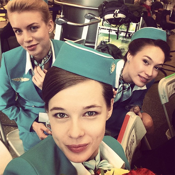 На съемках Катерина Шпица подружилась с настоящими стюардессами