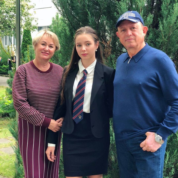 Родители Юлии Началовой платят 800 тысяч рублей в год за частную школу внучки