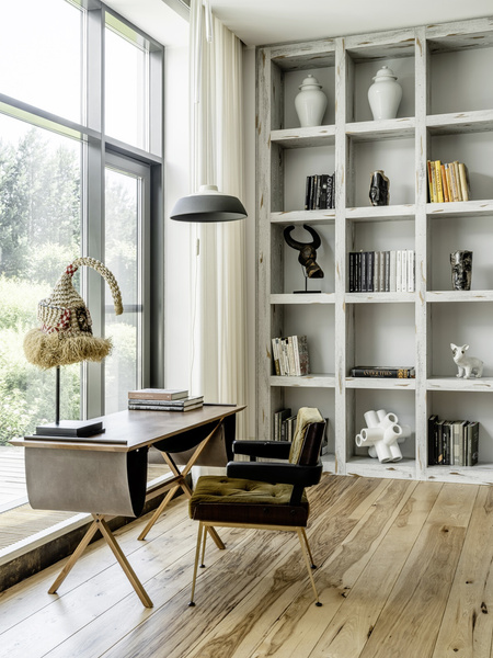 Стеллаж во всю стену: 35+ удачных идей | myDecor