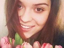 Аделина Сотникова приходит в себя после измены любимого
