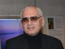 Карен Шахназаров передумал судиться с дочерью, с которой не виделся 20 лет