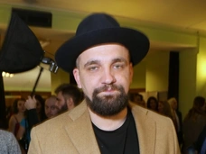 «А «Борат» не лицемерный?»: Баста прошелся по BadComedian за разгром фильма «Непосредственно Каха»