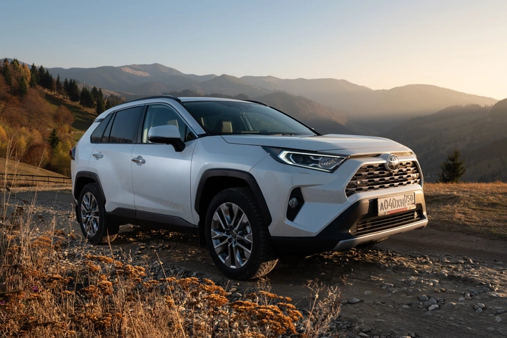 Toyota RAV4: за что не надо переплачивать