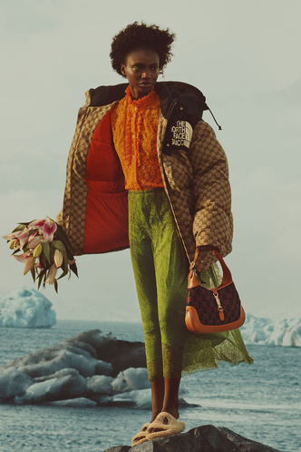 Вышла новая коллекция The North Face x Gucci. Предупреждаем: вы испытаете эстетическое удовольствие, захотите на шопинг и в путешествие
