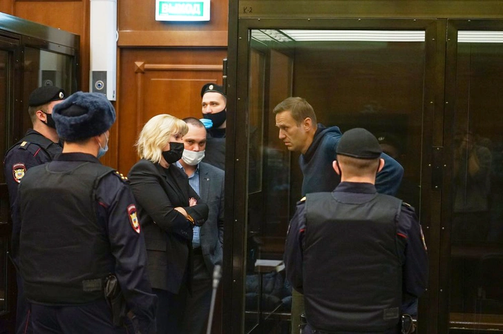 После прилета в Россию Навального сразу арестовали