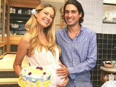 40-летняя модель Петра Немцова впервые стала матерью, родив сына недоношенным