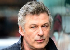 Шоу Алека Болдуина временно закрыли