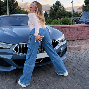 Ставим лайк: идеальные джинсы-карго как у Ани Покров