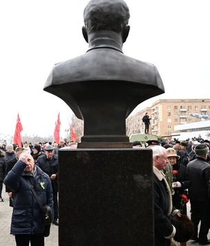 Памятник Сталину и заседание Совбеза ООН по Украине: главные новости 2 февраля одной строкой