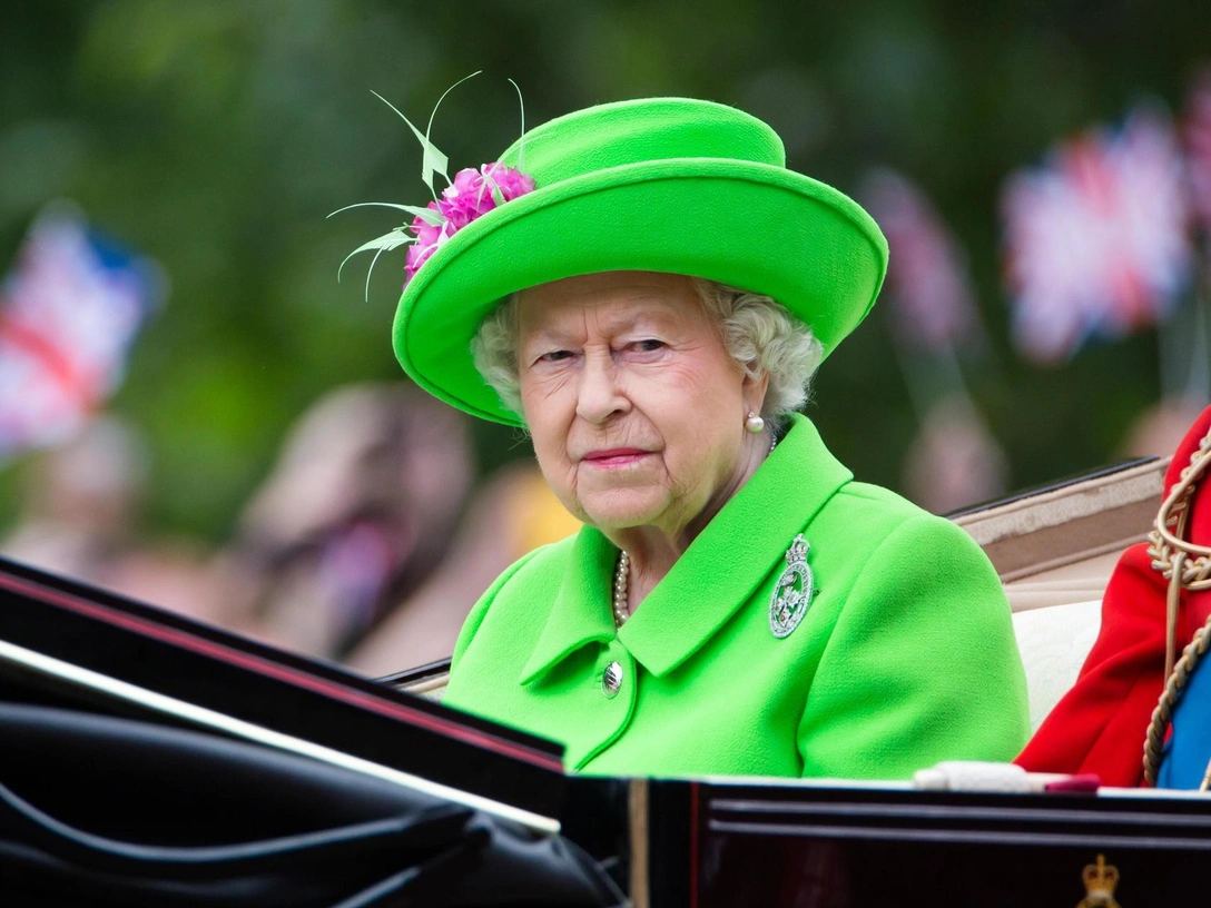 Елизавета II | marieclaire.ru