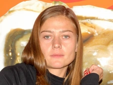 «Разорвалась шейка матки»: Мария Голубкина вспомнила об ужасах родов за 10 тысяч долларов