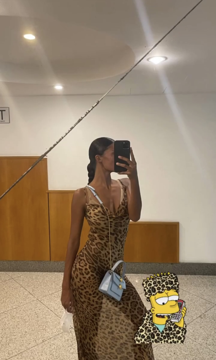 Абсолютно прозрачное леопардовое платье, в котором Тина Кунаки ходит на свидания с Венсаном Касселем