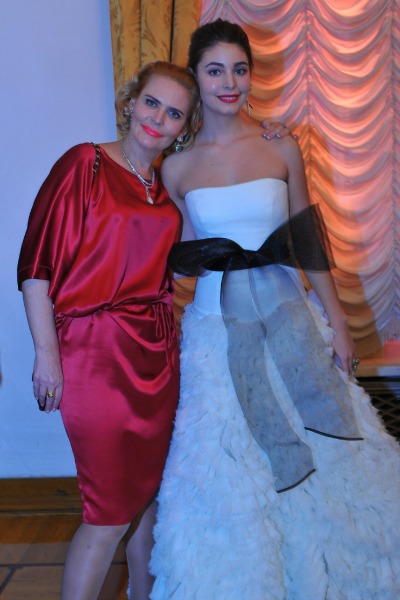 Внучка актера Юрия Яковлева и режиссера Михаила Козакова дебютировала на балу Tatler в 2014 году