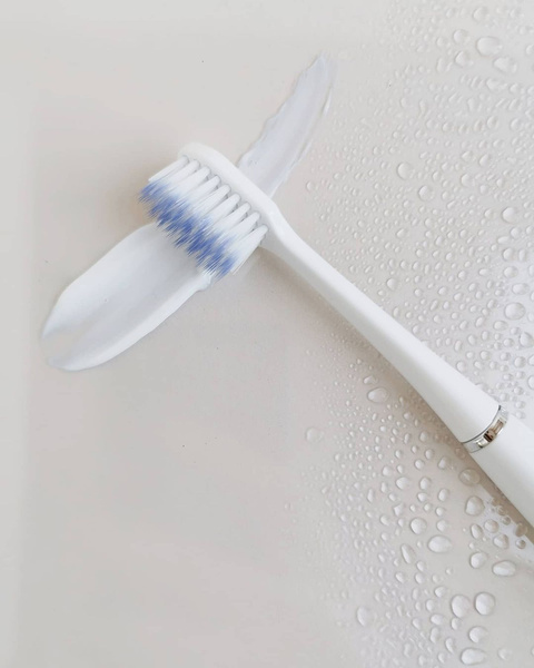 Как правильно выбрать зубную пасту и щетку