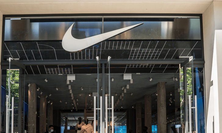 Пока, Nike: спортивный бренд закрывает магазины в России 🙄