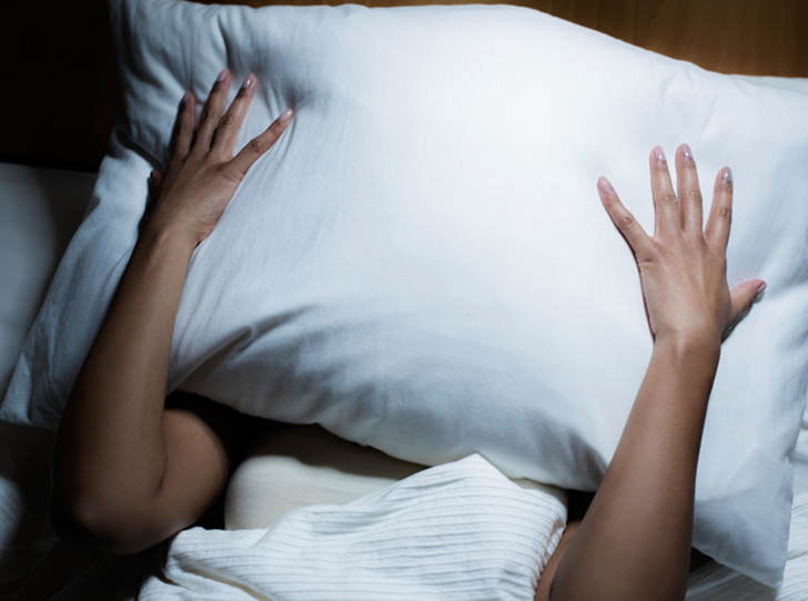 Психология сна: почему нам снятся кошмары, бывшие и секс