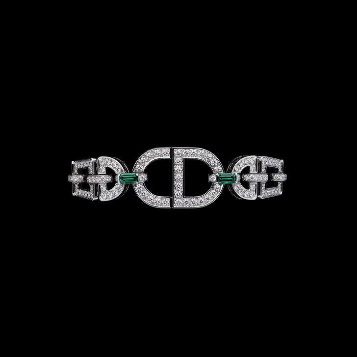 Крупным планом: браслет Dior в стиле ар-деко как продолжение коллаборации Кима Джонса и Виктуар де Кастеллан