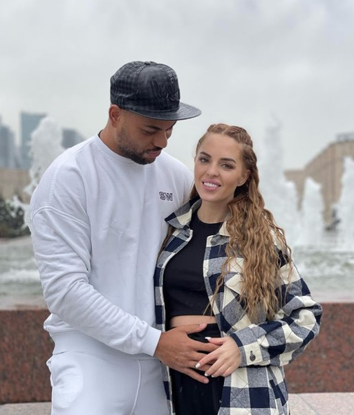 Беременная Юлия Ефременкова объявила, когда выйдет замуж за Мондезира