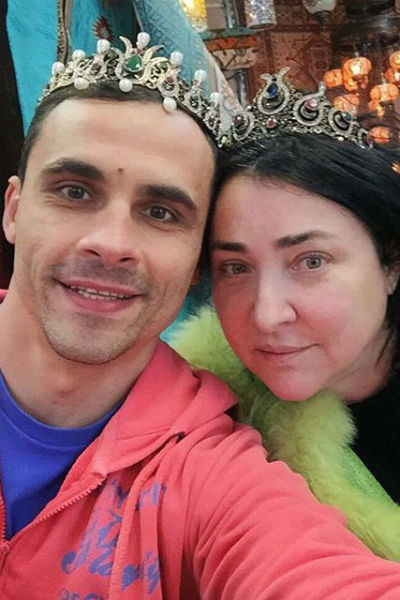 Лолита Милявская и Дмитрий купили в Болгарии хрусталь