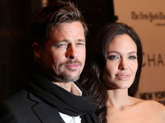 Пойдет с козырей: Джоли может шантажировать Питта домашними секс-видео, снятыми за годы брака?