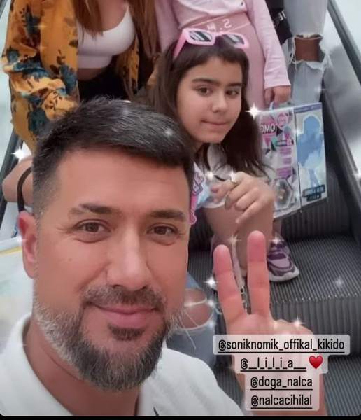 Дочка Ани Лорак веселится в Турции с отцом, пока певице отменяют концерты