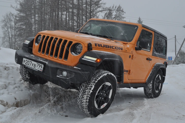 Почему Jeep Wrangler Rubicon — идеальная машина для зимней городской езды