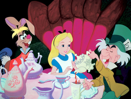 Какой вы герой из «Алисы в Стране чудес»?