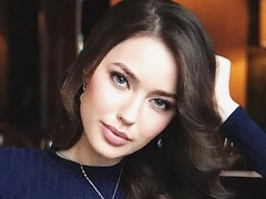 «Рукоприкладство в нашей семье — табу»: Анастасия Тарасова разразилась гневной отповедью в адрес СМИ