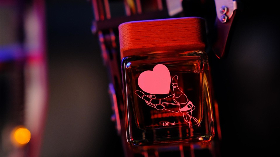 «Любовь робота»: уникальный аромат, синтезированный нейросетью