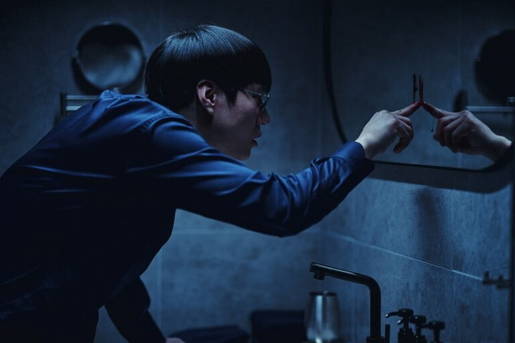Дорама дня: «Соединение», дебют Чон Хэ Ина в корейском боди-хорроре от японского режиссера