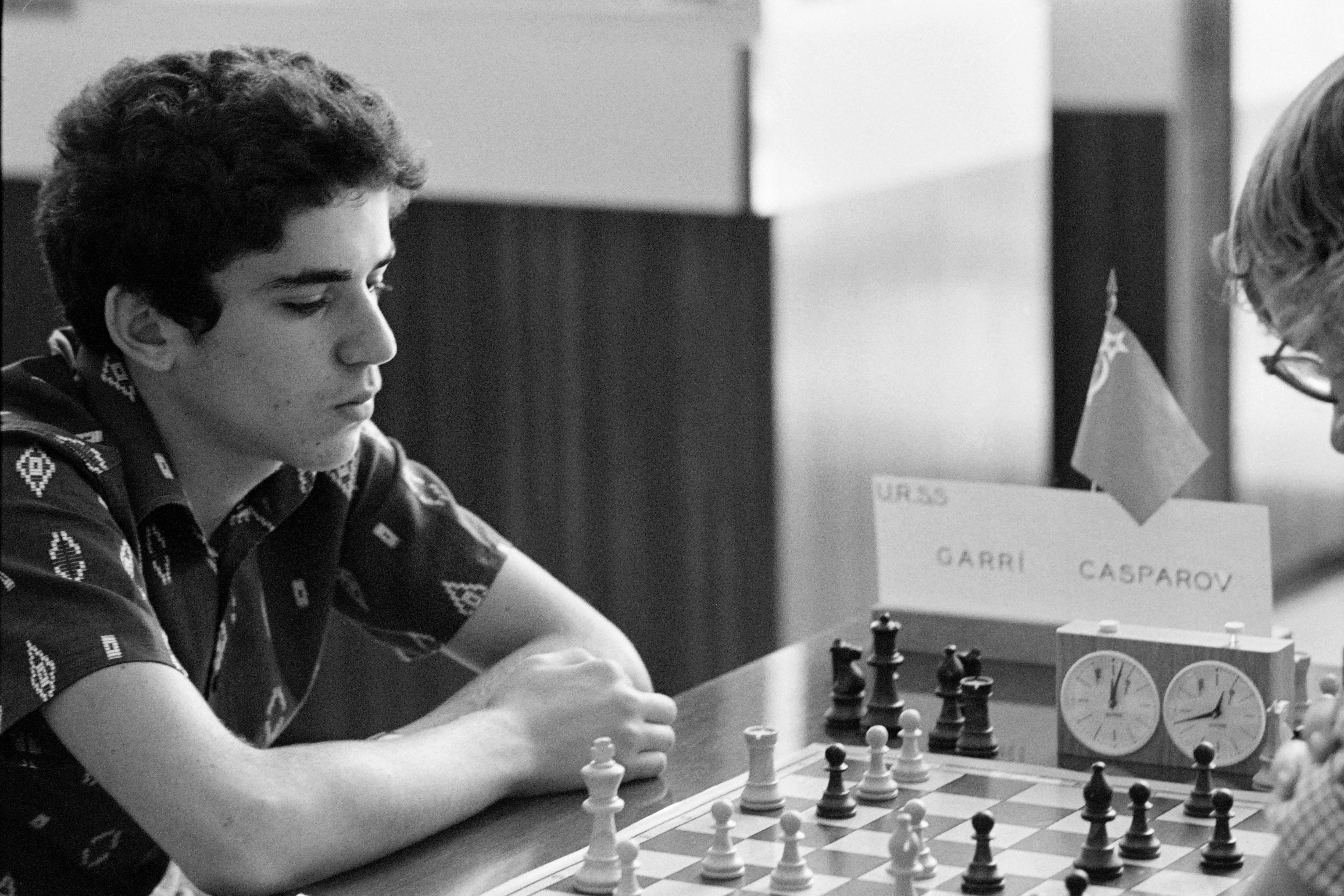 Советские чемпионы по шахматам. Тайманов шахматист. Каспаров шахматист.