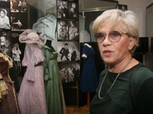 Алиса Фрейндлих показала личные вещи семьи
