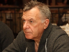Андрей Ургант: «Был момент, когда алкоголь заменил семью»