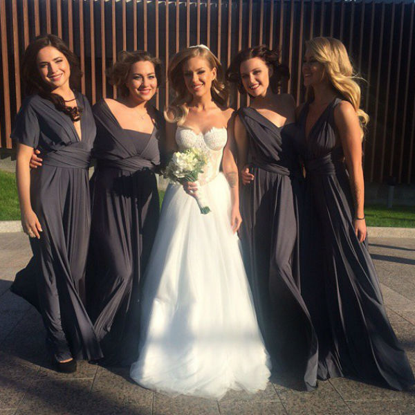 Рита Дакота и подружки невесты перед началом торжества