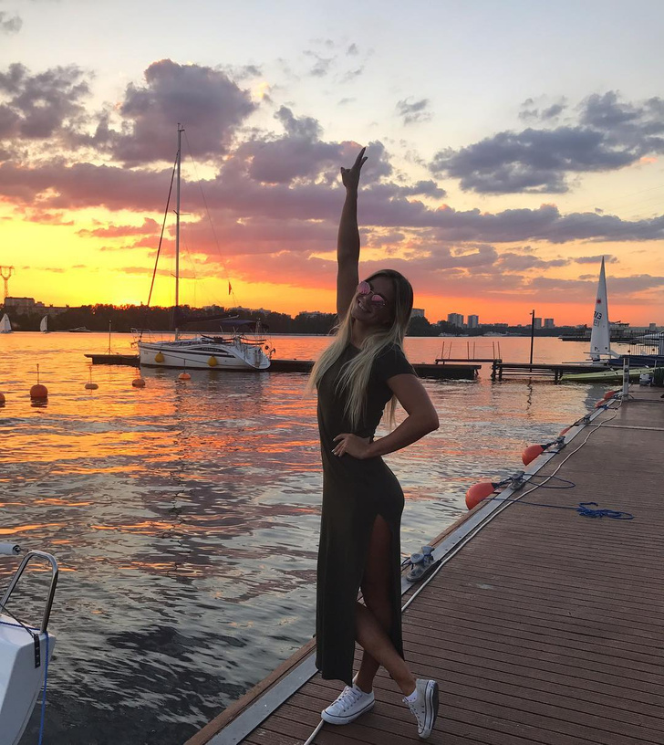 Как проводит каникулы Юлия Ефимова — лучшая девушка из мира отечественного плавания?