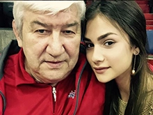 Отцу Александра Овечкина понравилась возлюбленная сына
