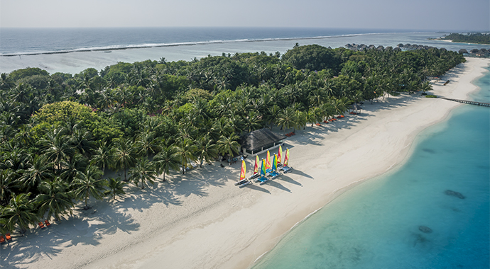 Мальдивы ждут: бесплатный перелет из поздней осени в теплое лето вместе с Club Med