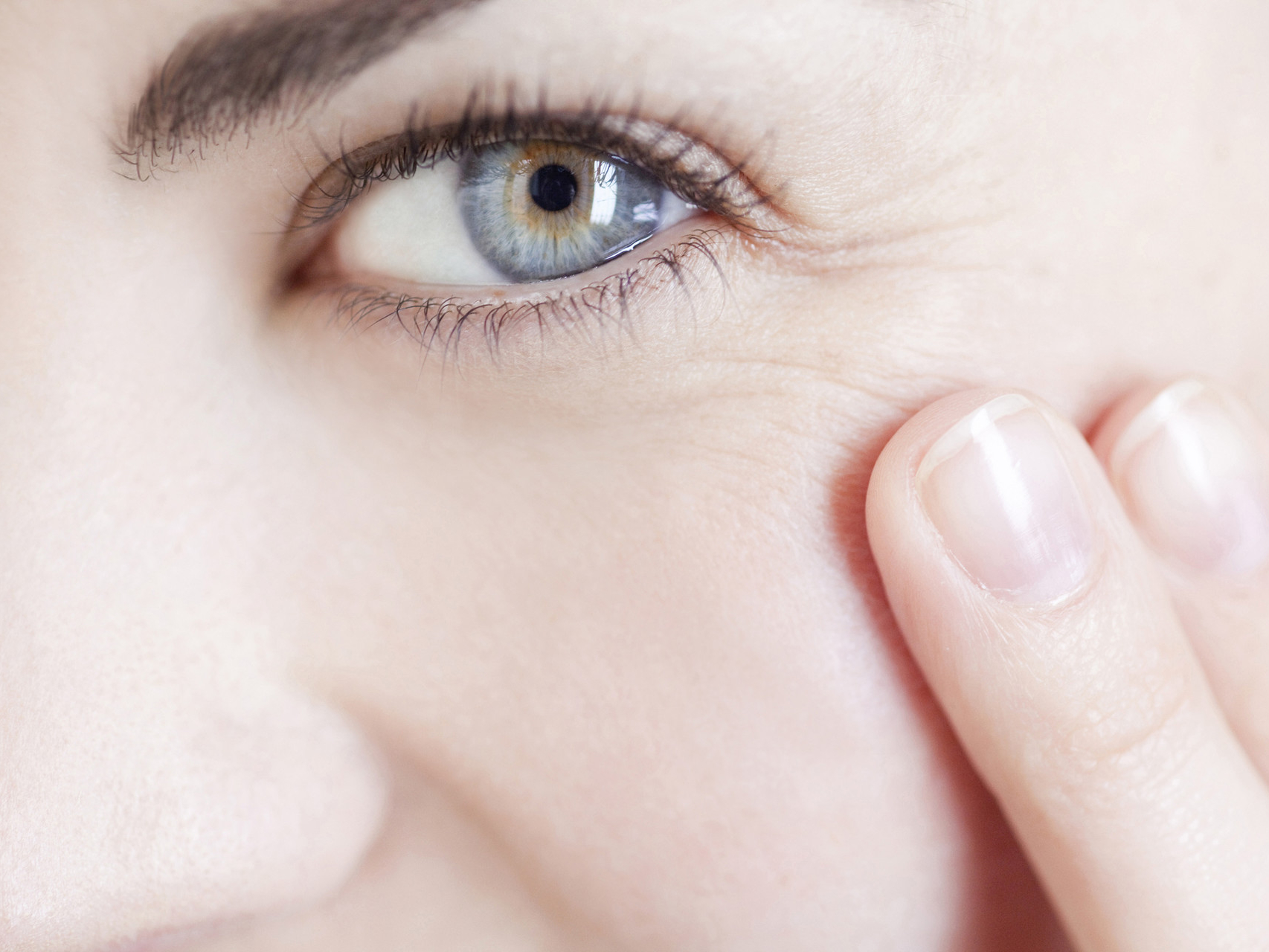 Взять паузу: 5 процедур, которые сотрут с лица морщины | MARIECLAIRE