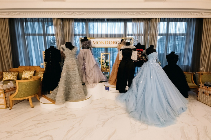 Короткова, Барановская, Клюкина и другие столичные модницы оценили коллекцию кутюрных платьев Рудковской