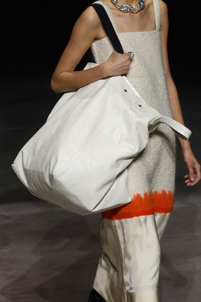 Самые модные сумки весна-лето 2023: не отстаем от трендов!