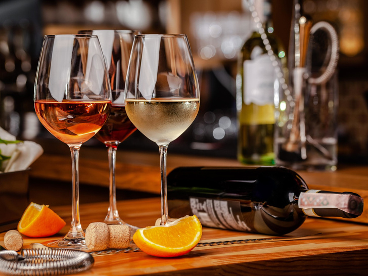 Сколько калорий в вине, шампанском и других алкогольных напитках
