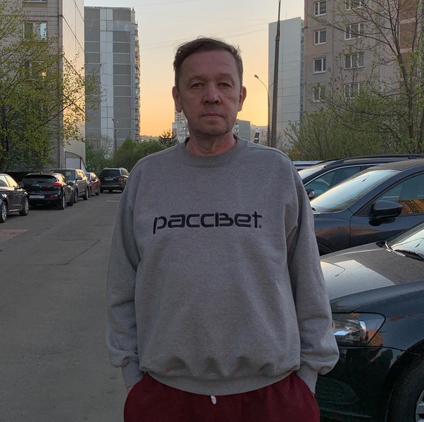 Инстаграм (запрещенная в России экстремистская организация) дня: Самый модный дедушка из Питера