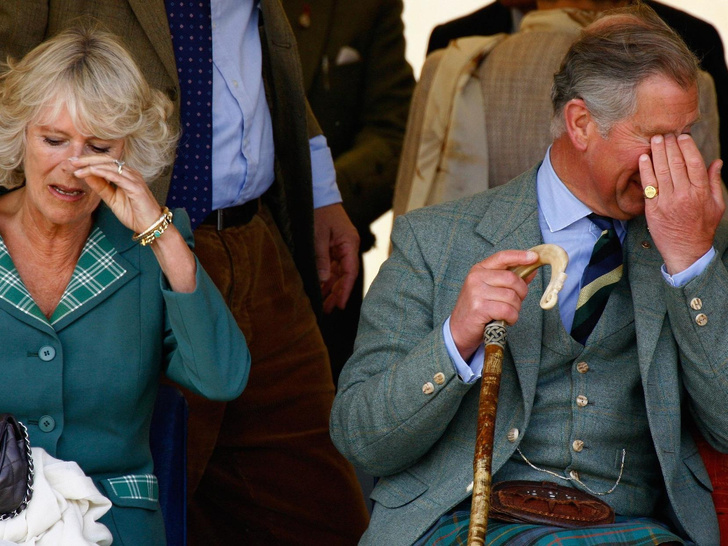 Рассмешат до слез: 30 самых забавных фотографий Карла III и королевы Камиллы, которые вы точно не видели