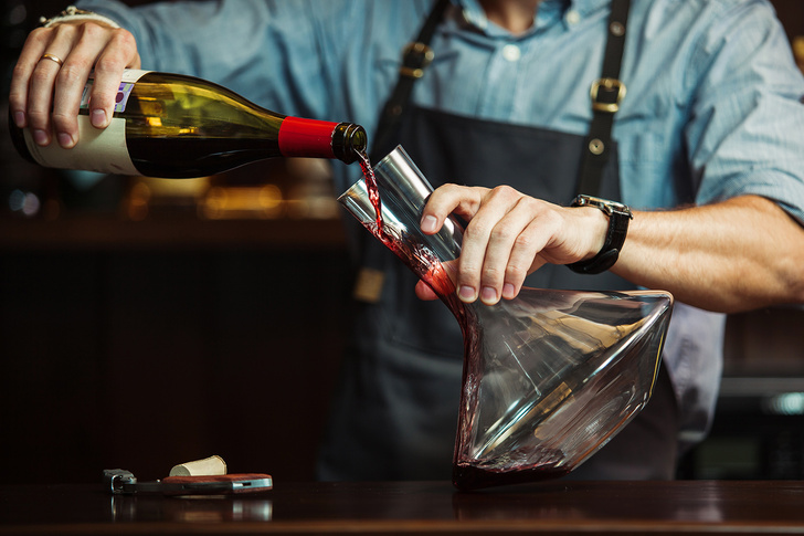 Почему вредно пить вино без декантера