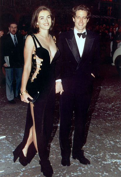 Лиз Херли и Хью Грант, 1994 год