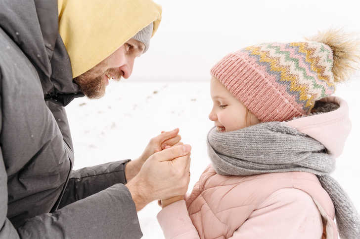 С морозом шутки плохи: как помочь ребенку при обморожении или общем переохлаждении