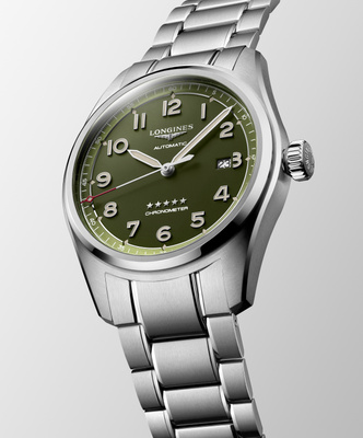 Часы-легенда: теперь Longines Spirit доступны и в зеленом цвете