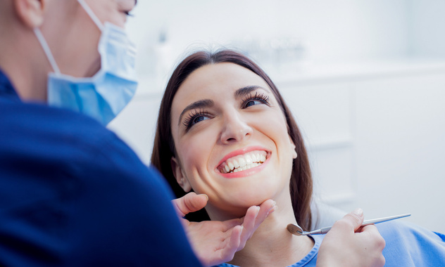Стоматолог Ганиев рассказал, что такое тетрациклиновый зуб и как его лечить