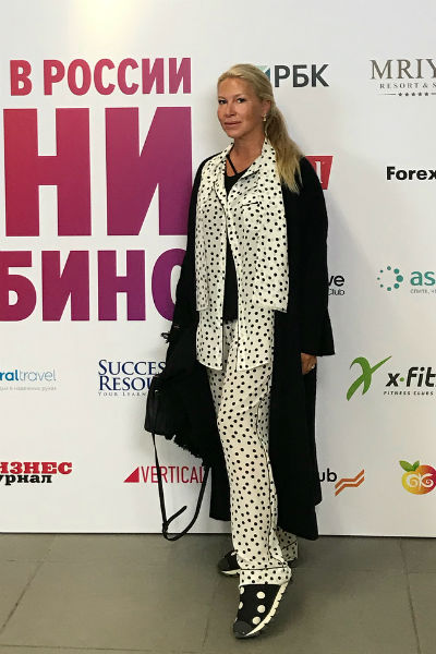 Екатерина Одинцова все чаще отдает предпочтение удобным вещам