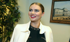 Алина Кабаева устала от платьев и вышла в свет в брюках-карго поклонники в восторге